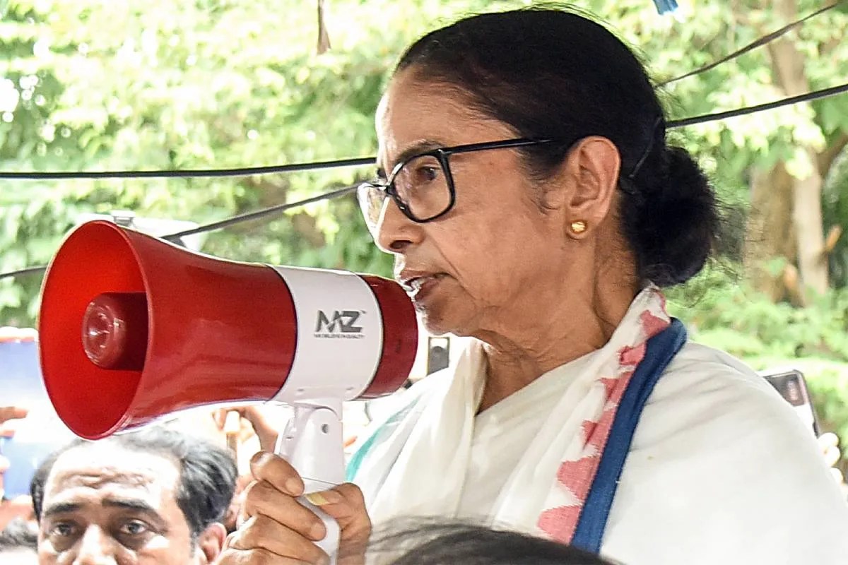 ‘महंगाई रोकने में नाकाम रही ‘विश्वगुरु’ सरकार’, रसोई गैस महं