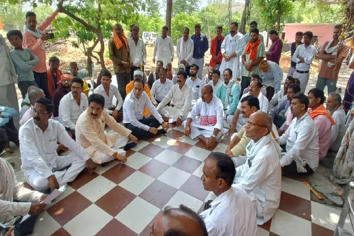 Union Minister Virendra Kumar Strict