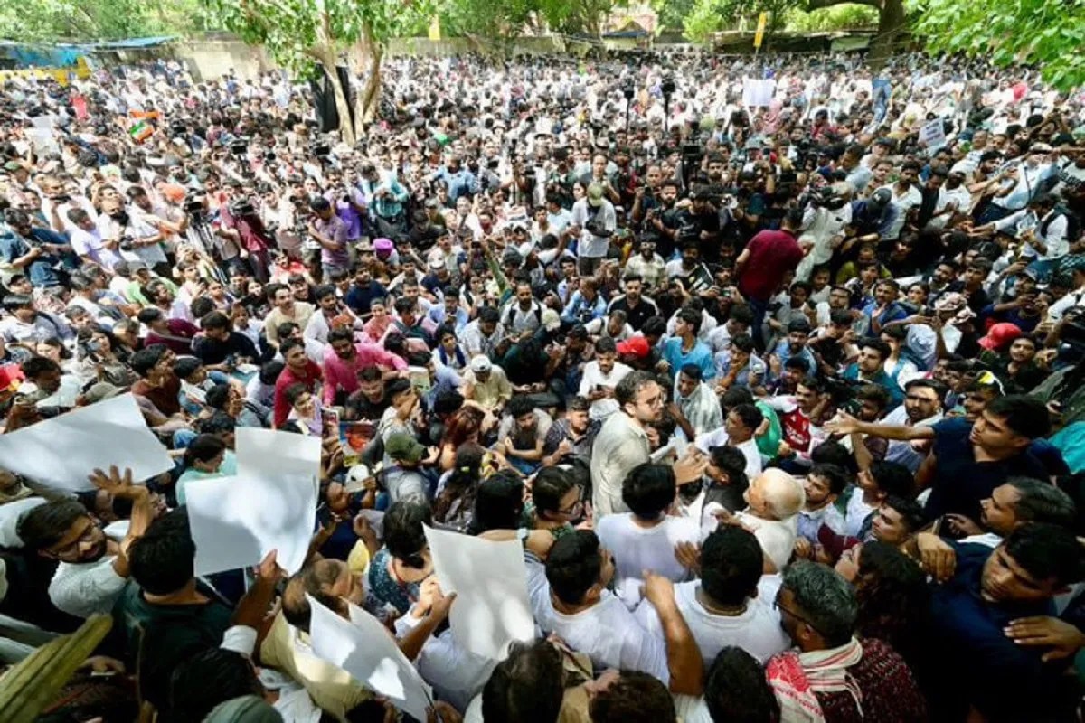 CJP Protest: समर्थकों की भीड़ ने घेरा जतंर-मंतर, सोनम वांगचुक भी होंगे शामिल