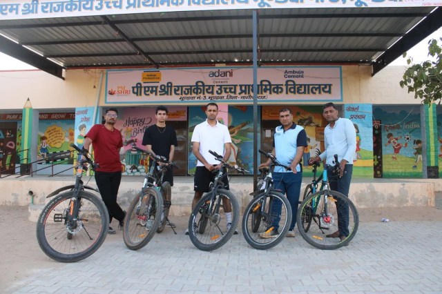 नागौर से साइकिल लेकर मूण्डवा पहुंचे साइकिलिस्ट