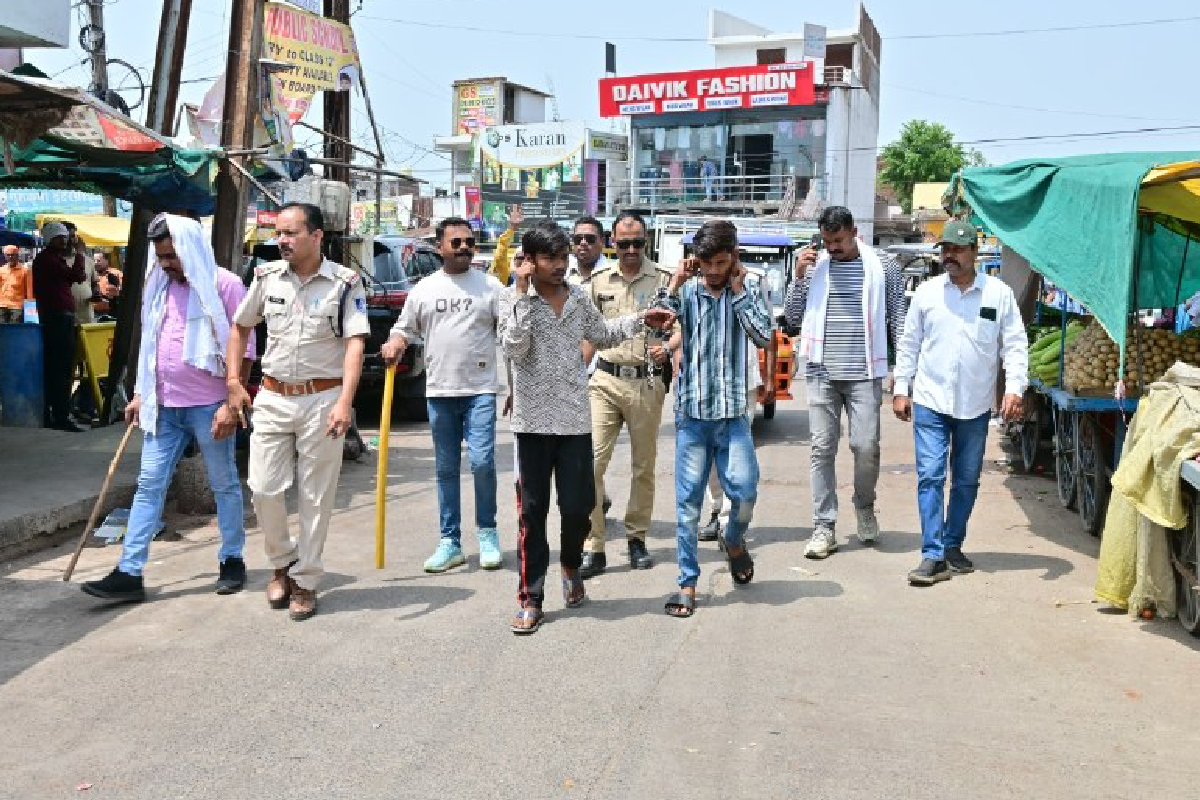 property dealer Bomb Attack extortion case Jabalpur police arrested culprits