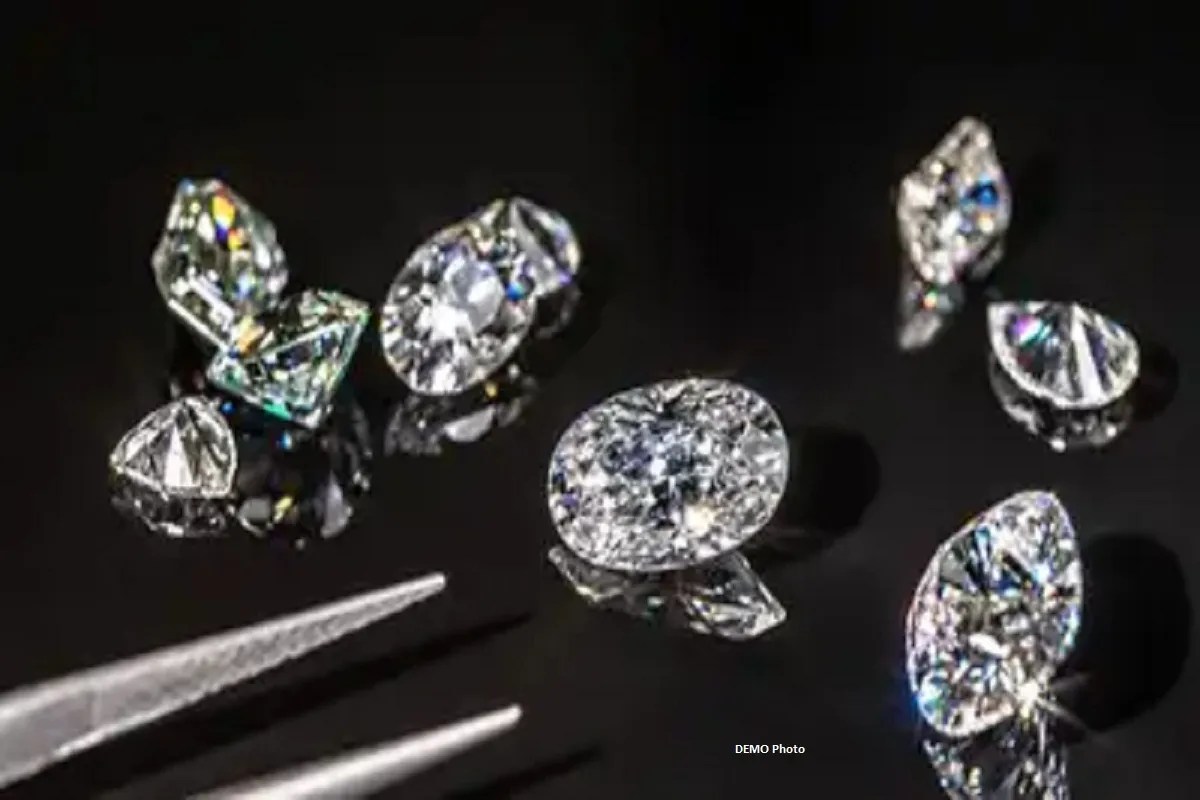 Priceless Diamonds found in chhattisgarh, mahasamund news,