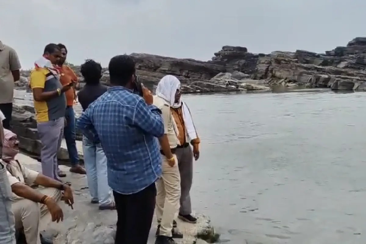 two youths drowned in bhimkund missing satdhara ghat search operation