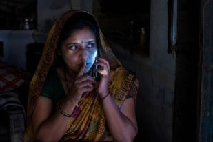 husband strangled his wife