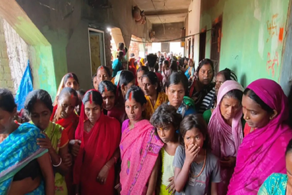 तीन नाबालिग बेटियों पर धारधार हथियार से किया वार, कलयुगी पित