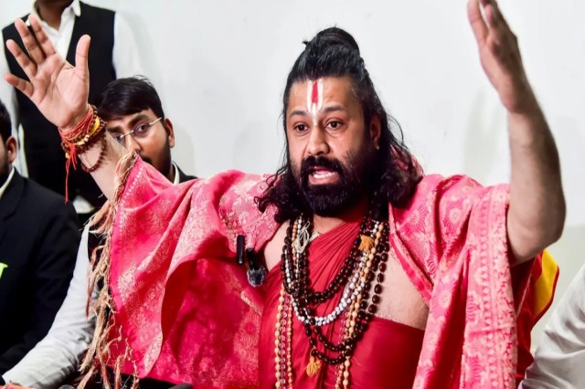 Rambhadracharya Raises Concerns Over Ashutosh