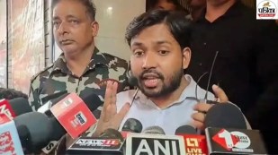 khan sir surrenders