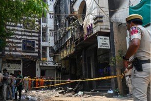 malviya nagar hauz rani fire