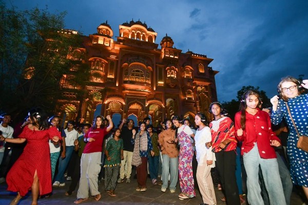 patrika gate franch concert