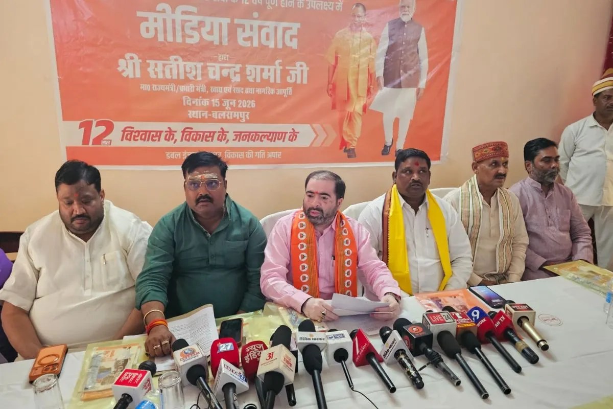 प्रेस वार्ता करते प्रभारी मंत्री फोटो सोर्स सूचना विभाग