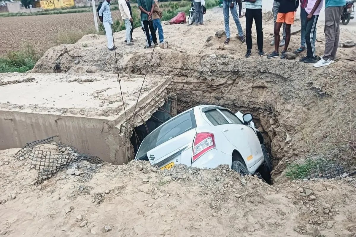 Alwar Road Accident