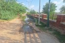 Nagaur: Water overflowing from sewerage chambers onto the road adjacent to Pratap Sagar Park.