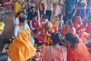 mp news 50 transgenders accepts sanatan dharma Kinnar Mahasammelan