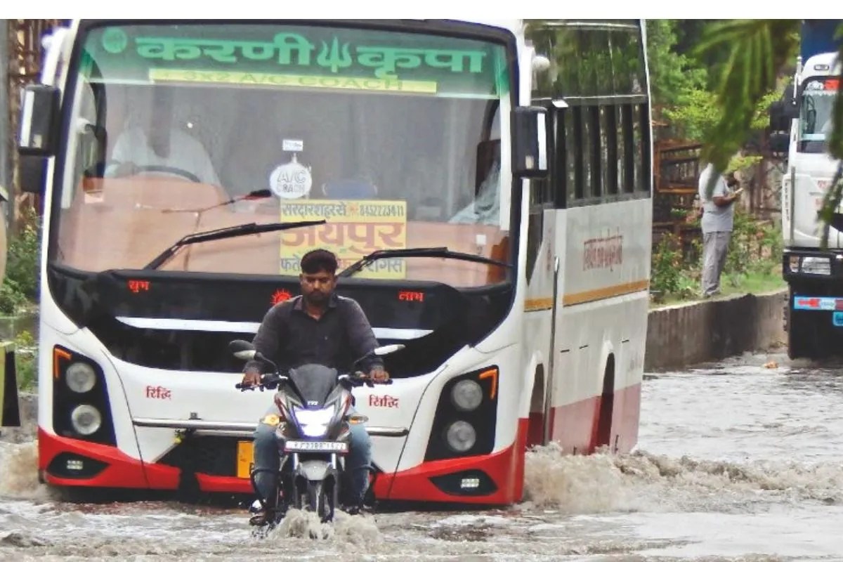 sikar rain