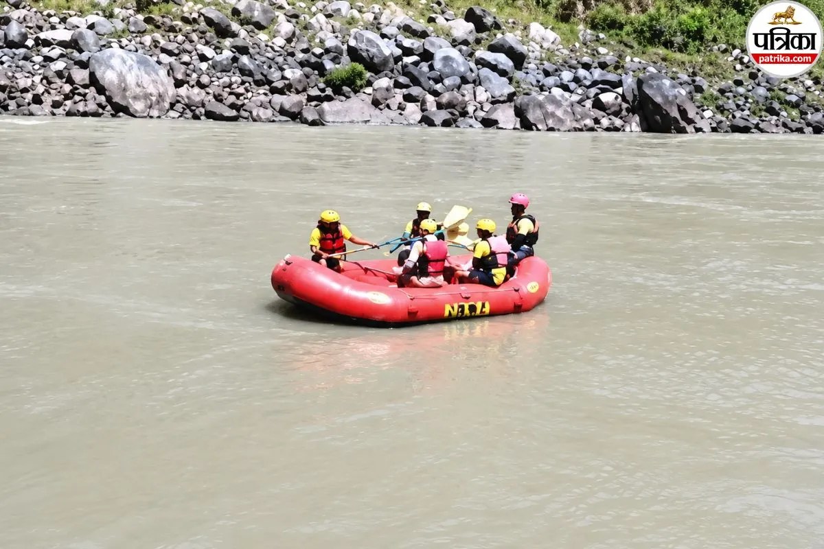 Devprayag car accident Uttarakhand