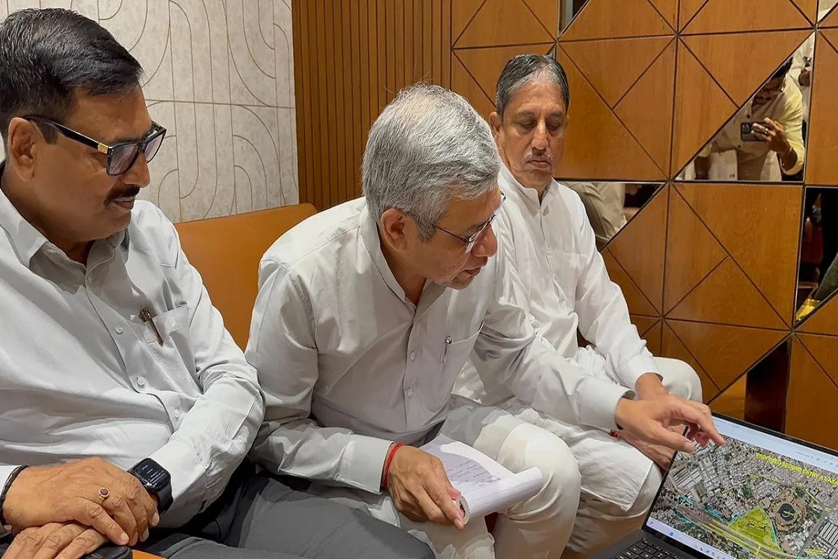80% of Mumbai-Ahmedabad Bullet Train Project Work Completed: Vaishnaw