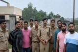 अलीगढ़ पुलिस अधिकारी जानकारी देते फोटो सोर्स पुलिस X अकाउंट
