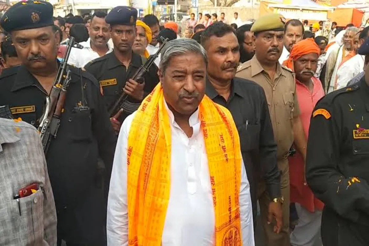 राम मंदिर दान मामले पर विनय कटियार का बड़ा दावा, एसआईटी जांच के बीच बढ़ी सियासी हलचल (फोटो सोर्स : भाषा संवाद WhatsApp News Group)
