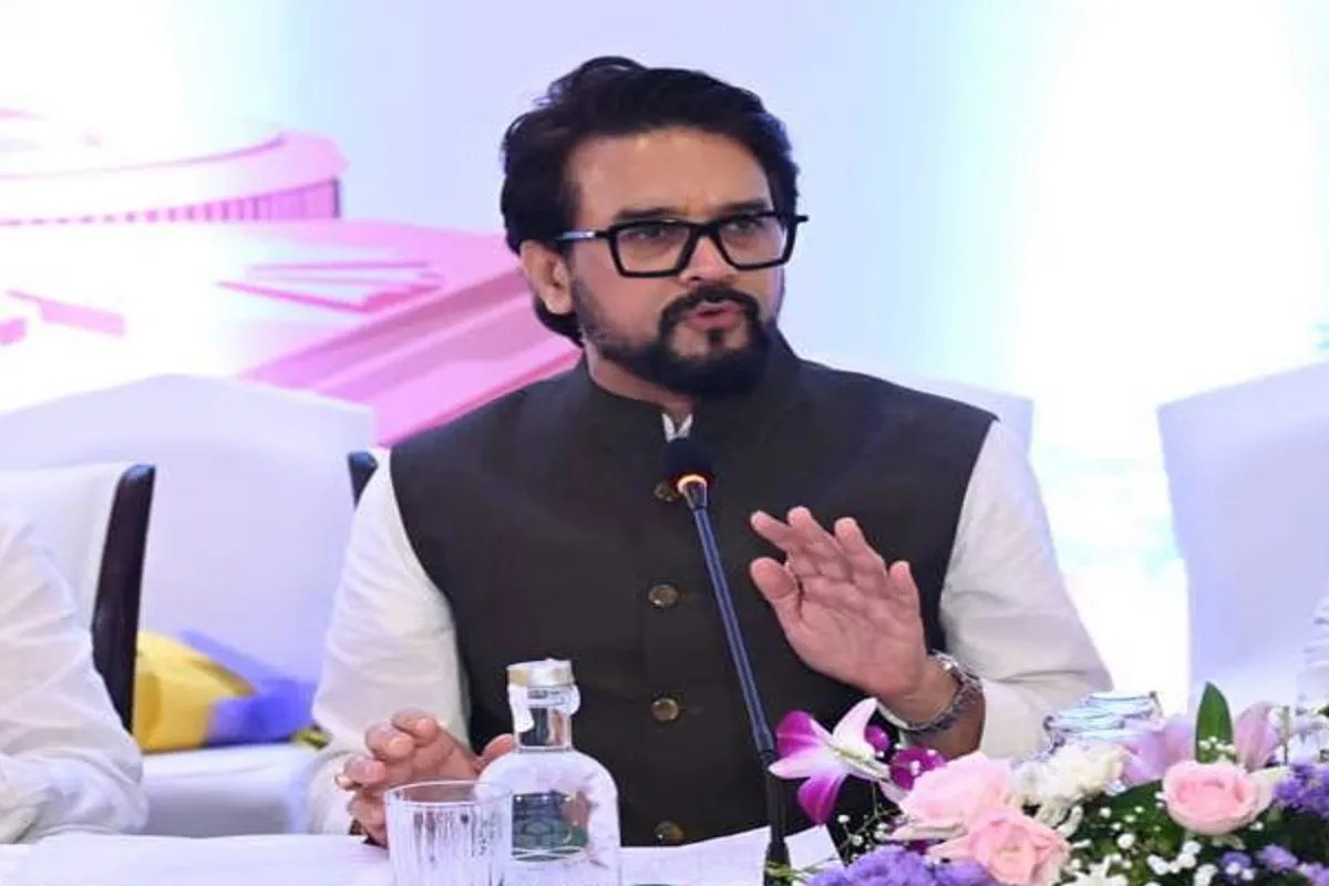 अनुराग ठाकुर की अगुवाई में जेपीसी जुटाएगी सभी पक्षों की राय (फोटो सोर्स : भाषा संवाद WhatsApp News Group)