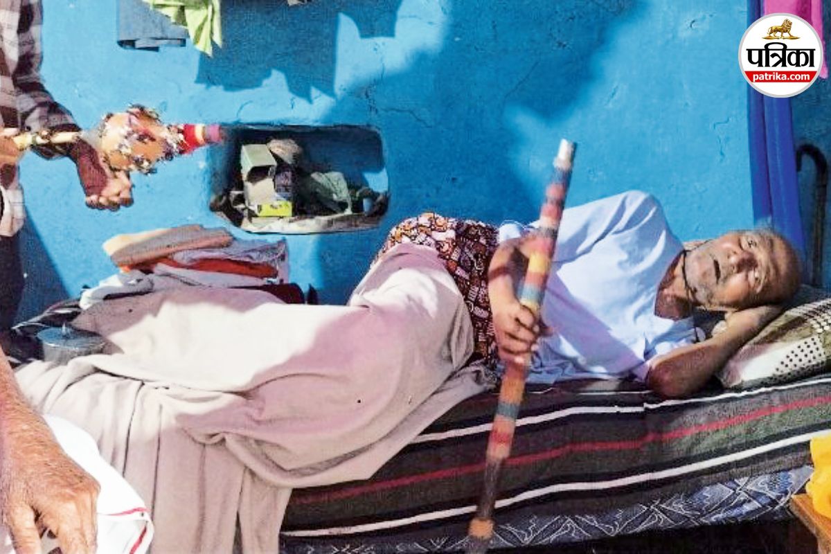 Indian Folk Artist
