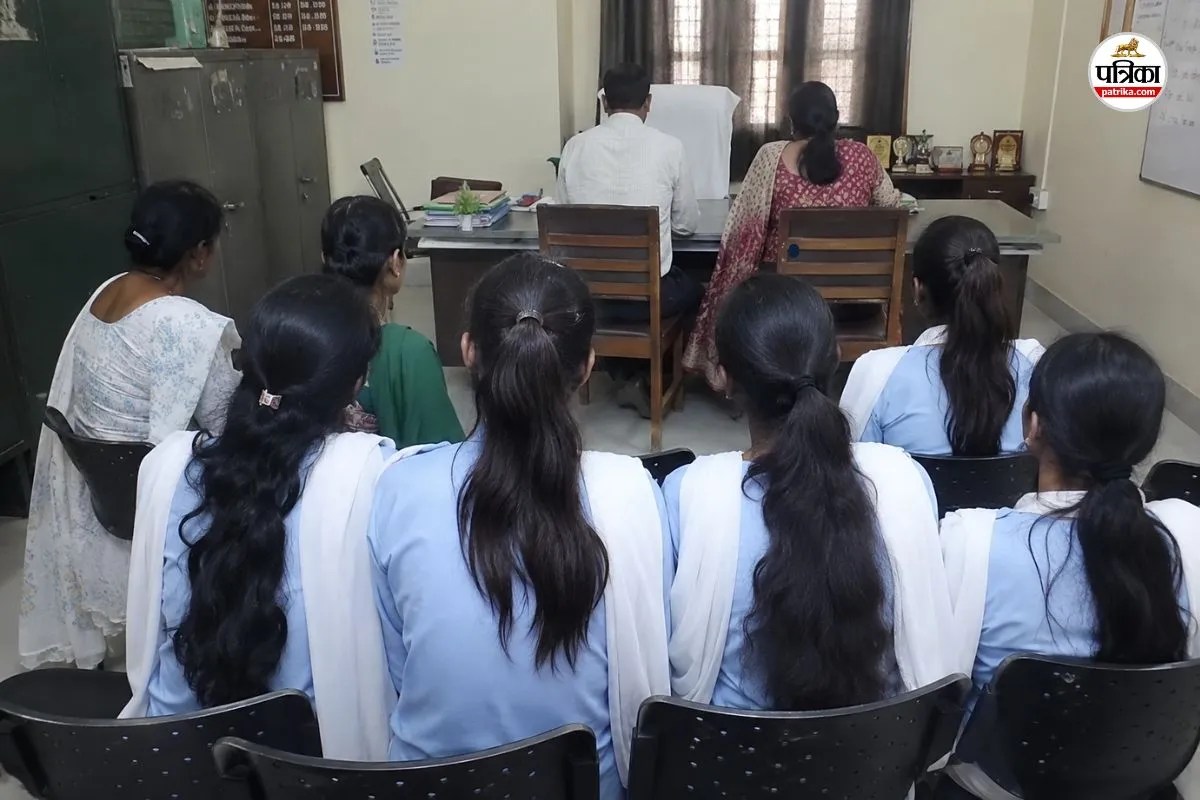 Rajasthan Deeg 2 teacher accused of obscene act victim student leaves village other shock