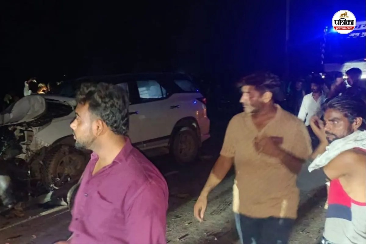 Bharatpur Deeg speeding car collides with a herd of buffaloes 5 killing owner injured
