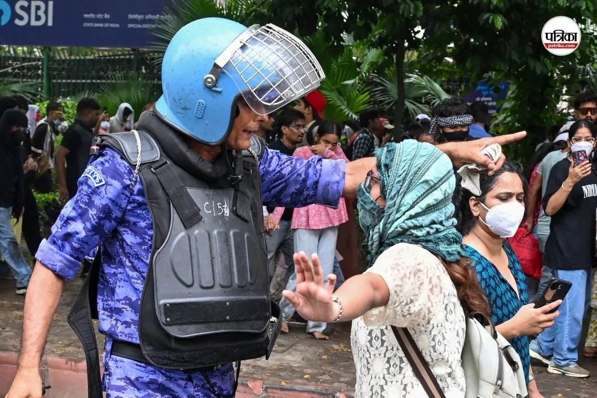 RAF pellet gun firing Delhi protest