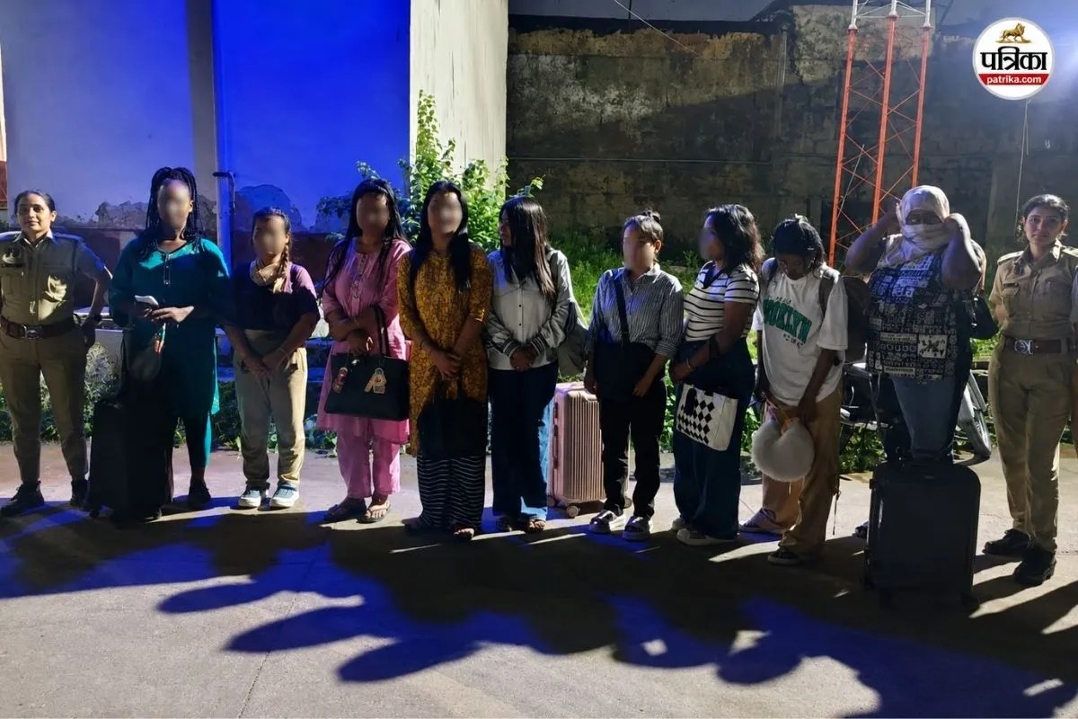 Jaipur FRRO Deports Nine Foreign Women Visa Violations Spa Raid