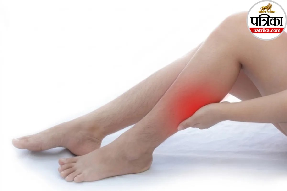 Leg pain and heart disease connection, Early signs of heart attack leg pain, Peripheral artery disease leg pain,
