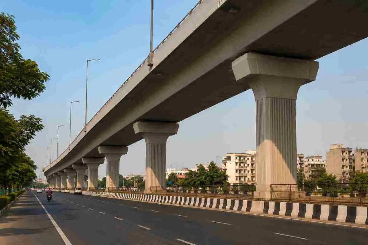 Flyover in gwalior: शुरु होगा नया फ्लाइओवर (Photo Source: AI Image)