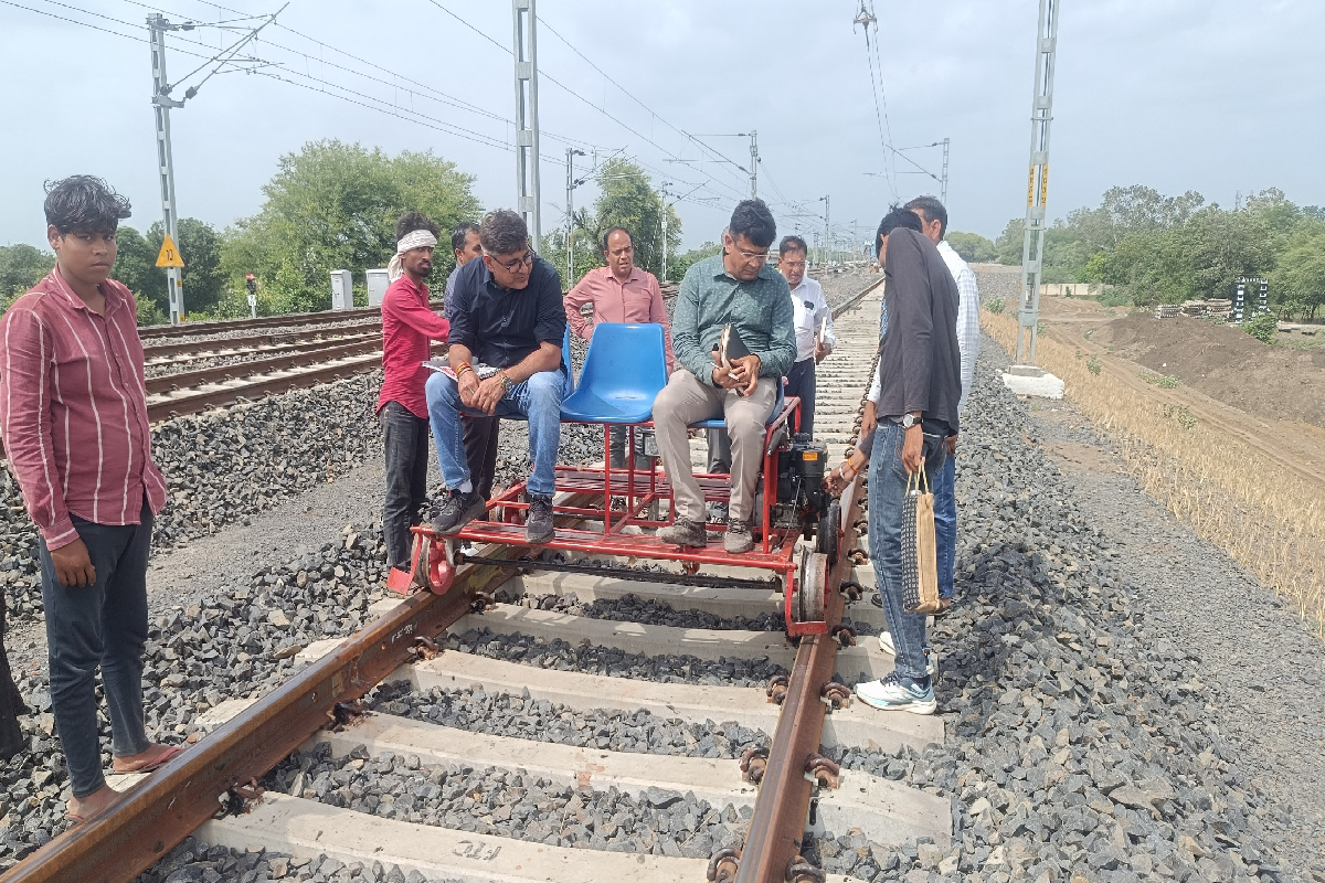 Bhopal-Ramganj Mandi rail line project Beawar-Sonkachch Track inspection inspection done indian railways