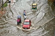 लखनऊ में तेज बारिश से कई क्षेत्रों में हुआ जलभराव (फोटो सोर्स : भाषा संवाद WhatsApp News Group)