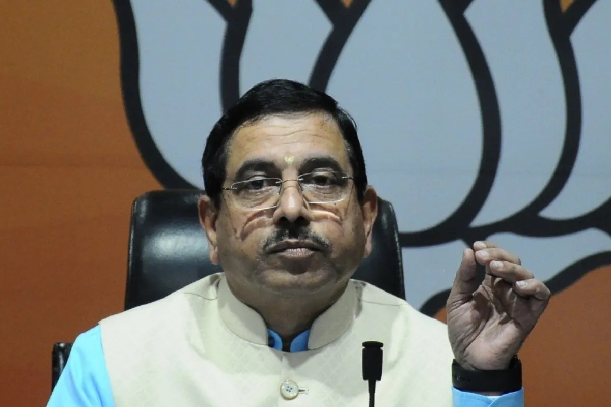 Pralhad Joshi New Education Minister