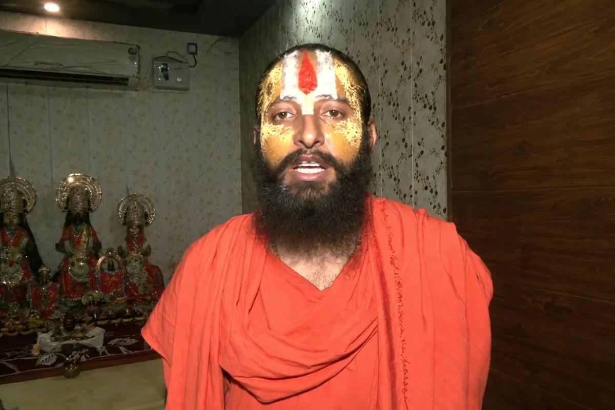 Ayodhya News, Ram Mandir Donation Scam, Mahant Sitaram Das, CM Yogi Adityanath, SIT Probe, Sanatan Dharma, UP News in Hindi, अयोध्या न्यूज़, राम मंदिर चंदा चोरी, महंत सीताराम दास, CM Yogi, Ram Mandir Theft, Ram Mandir News