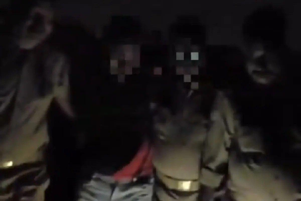 गर्लफ्रेंड की हत्या करने वाला युवक पकड़ाया, तीन टुकड़ों में काटा था गर्लफ्रेंड का शव, कटे पैर को ठिकाने लगाने के दौरान जौनपुर पुलिस से हुई मुठभेड़