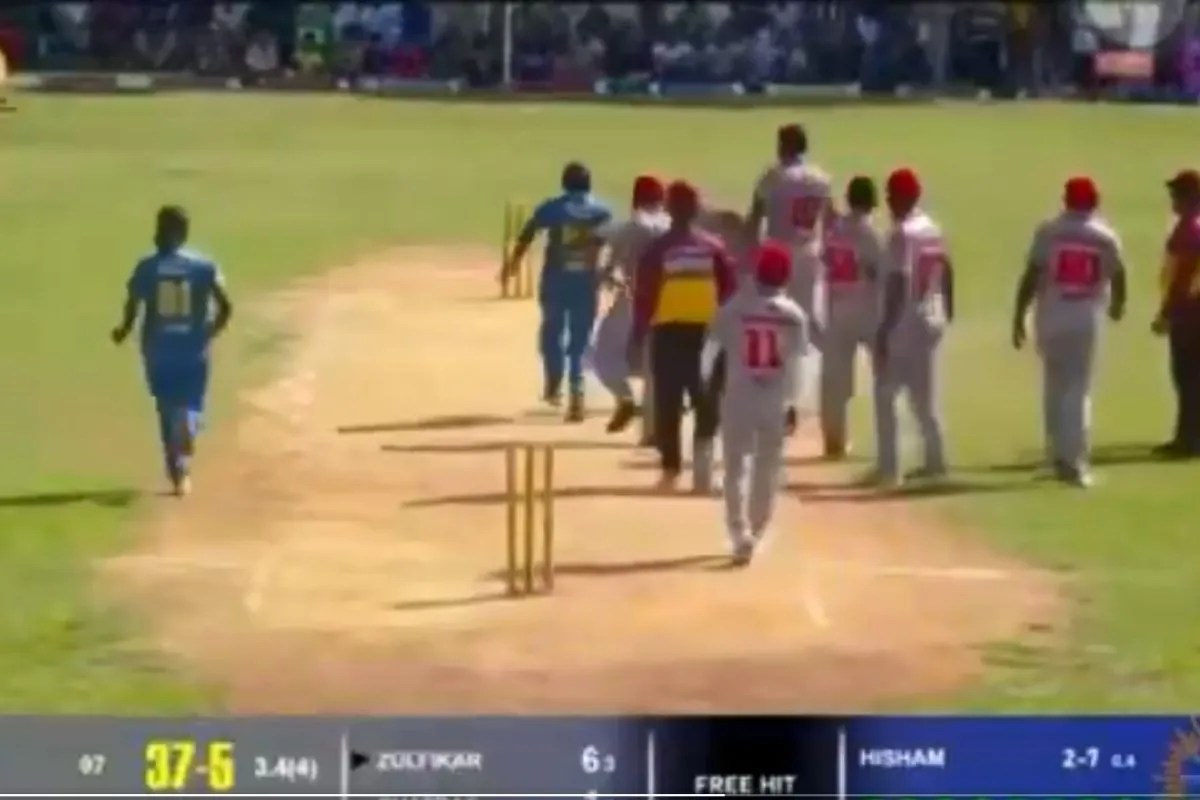 Sri Lanka cricketer dies during match