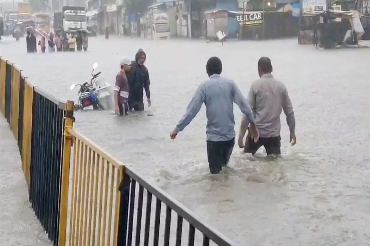 Surat Rain