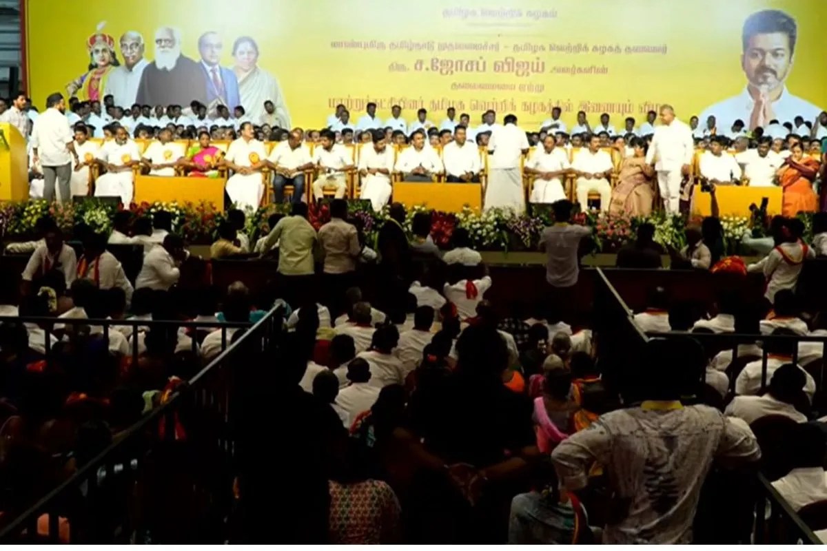 Former AIADMK leaders join TVK in Mahabalipuram.