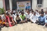 कांग्रेसियों का धरना प्रदर्शन, फोटो सोर्स- यूपी कांग्रेस वीडियो ग्रैब