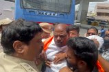 Police detain BJP leaders