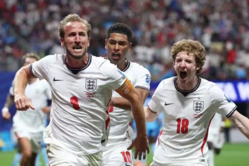 England beats DR Congo