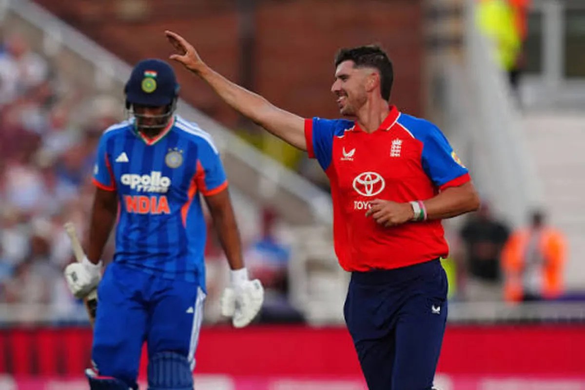 ENG defeats IND