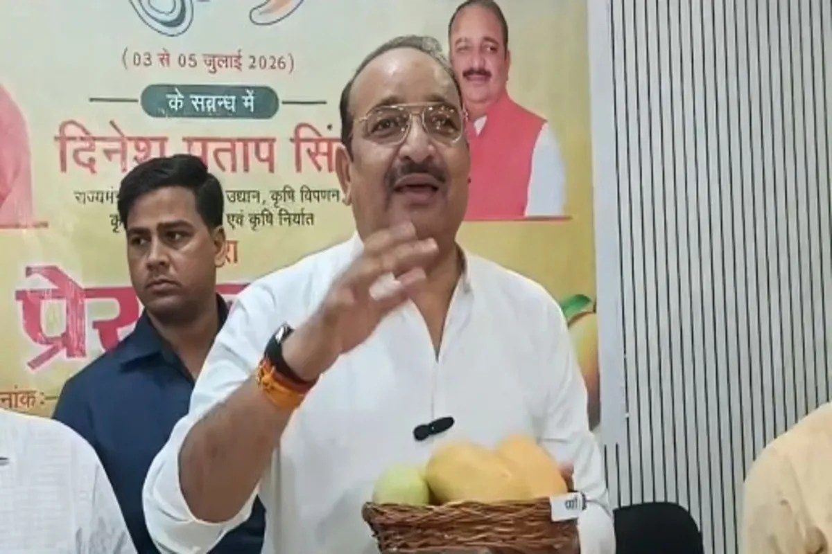 तीन दिवसीय यूपी आम महोत्सव 2026 का आगाज कल, 800 से अधिक आम की प्रजातियां होंगी आकर्षण का केंद्र (फोटो सोर्स : भाषा संवाद WhatsApp News Group)