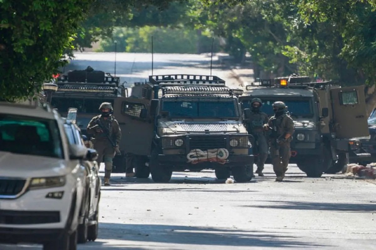 120 Palestinians arrested
