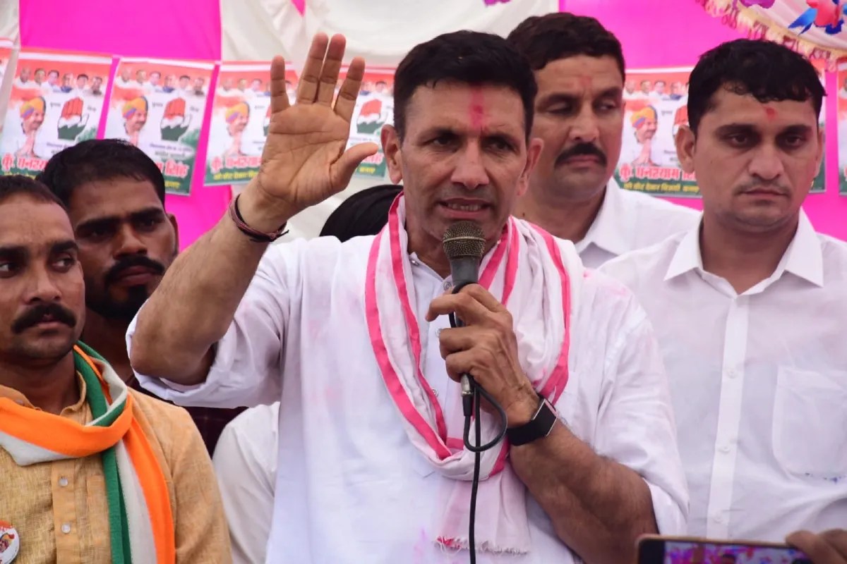 BJP accuses Jitu Patwari of issuing threats during the Datia by election 2026