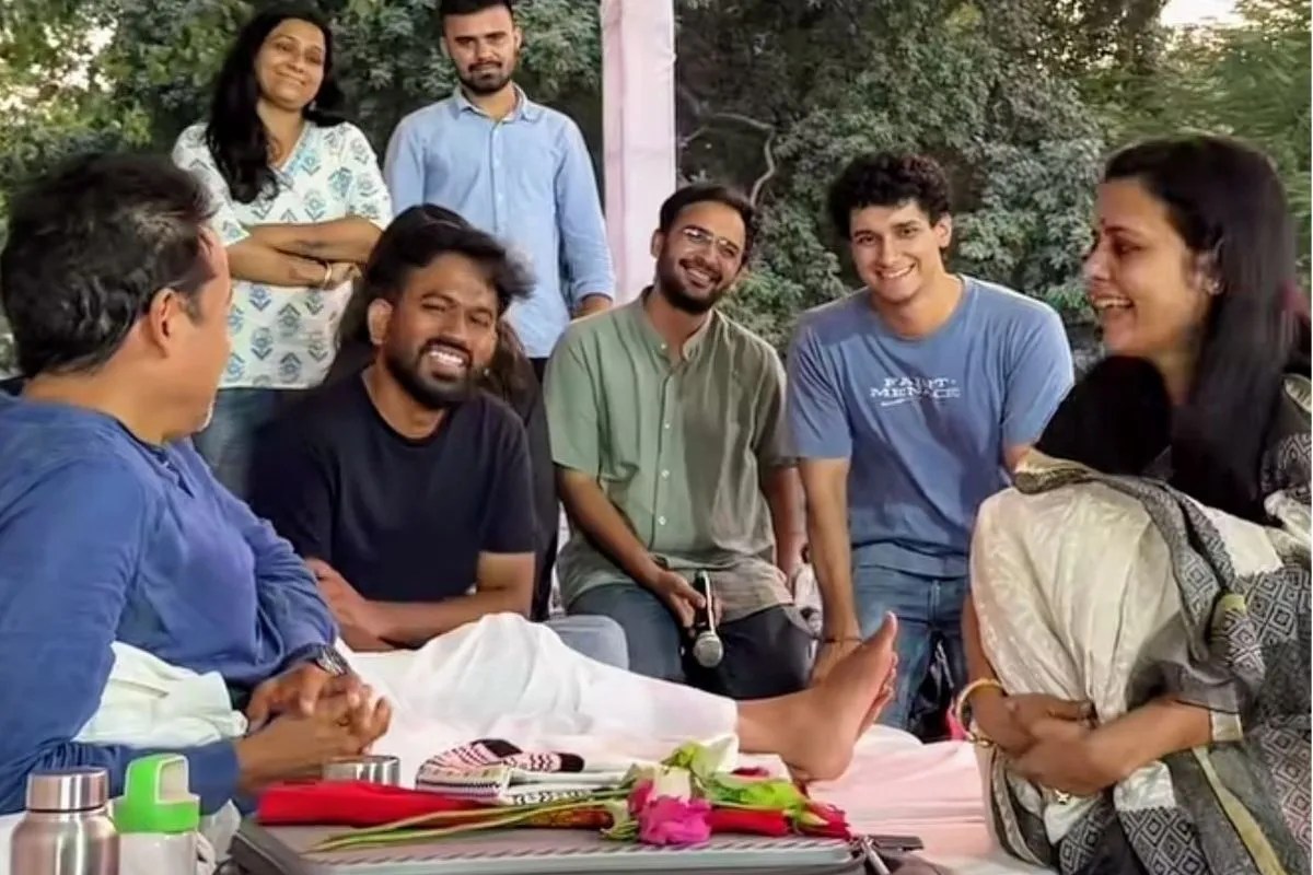 mahua moitra in cockroach janata party protest.