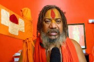 ram mandir ayodhya dress code pujari parmahans acharya reaction
