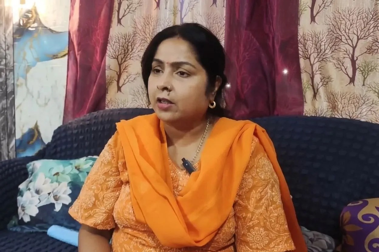 nidhi shukla mdhumita sister , lakhimpur kheri nidhi shukla house attack