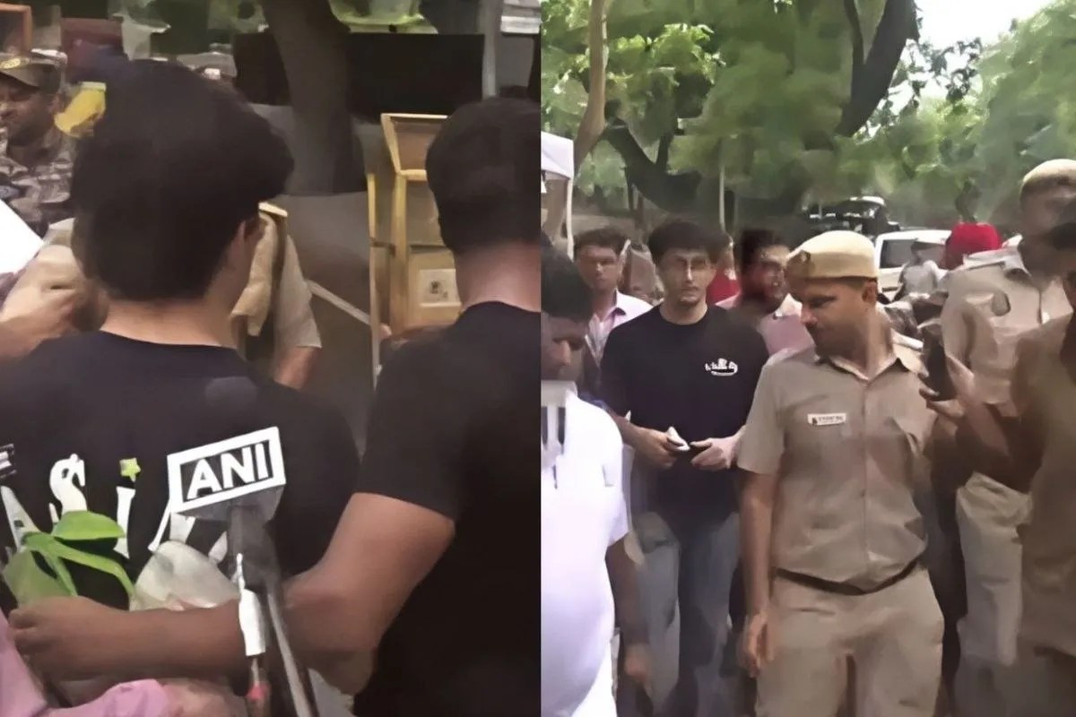 cockroach janta party, delhi police action, jantar mantar live