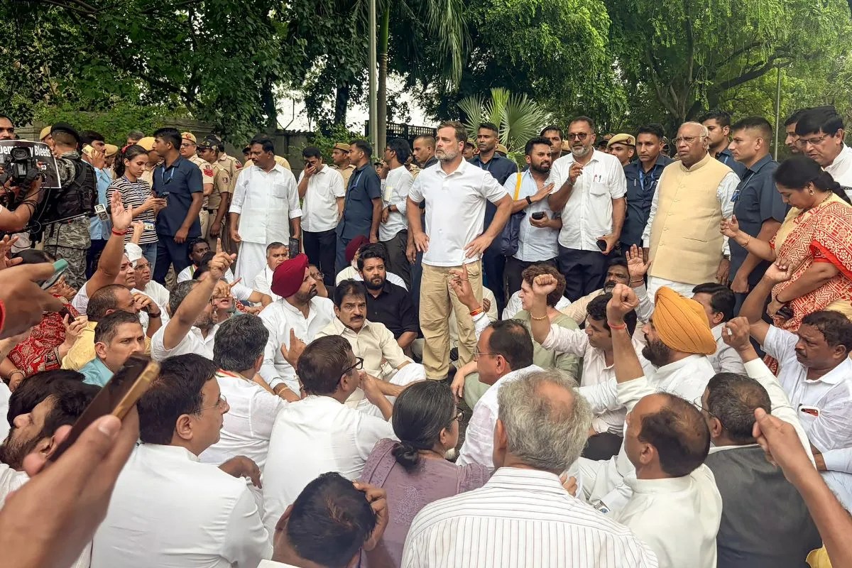 Rahul Gandhi PM House Protest